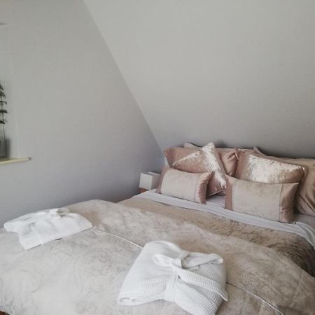 Troy House Bed & Breakfast เพนส์วิค ภายนอก รูปภาพ